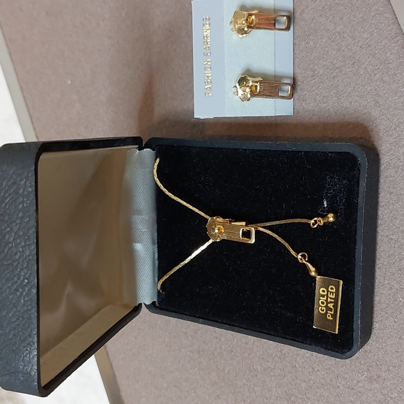 Vintage zipper necklace and earring set - Picture 1 of 3